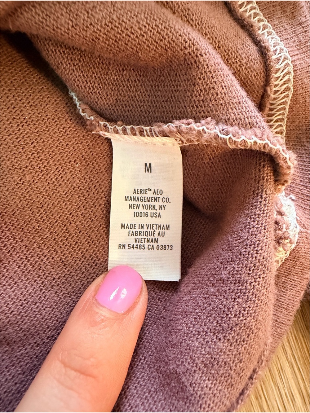 Aerie Long Sleeve Cropped Polo T-Shirt in Mauve, Size M - Picture 5 of 11